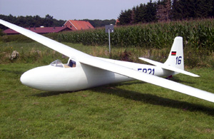 Segelflugzeug Ka-6 in Holzbauweise